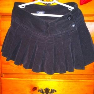 garage size 11 black skirt